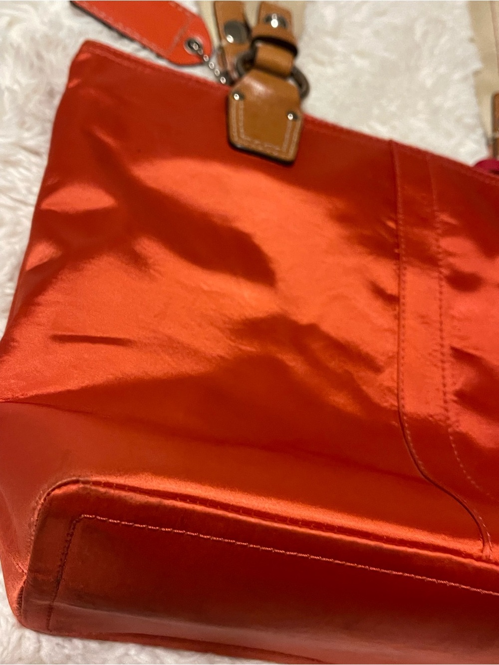 Coach Hamptons Weekend Small Tote Bag Red Satin Nylon Canvas Leather Trim 11744 - Picture 10 of 16